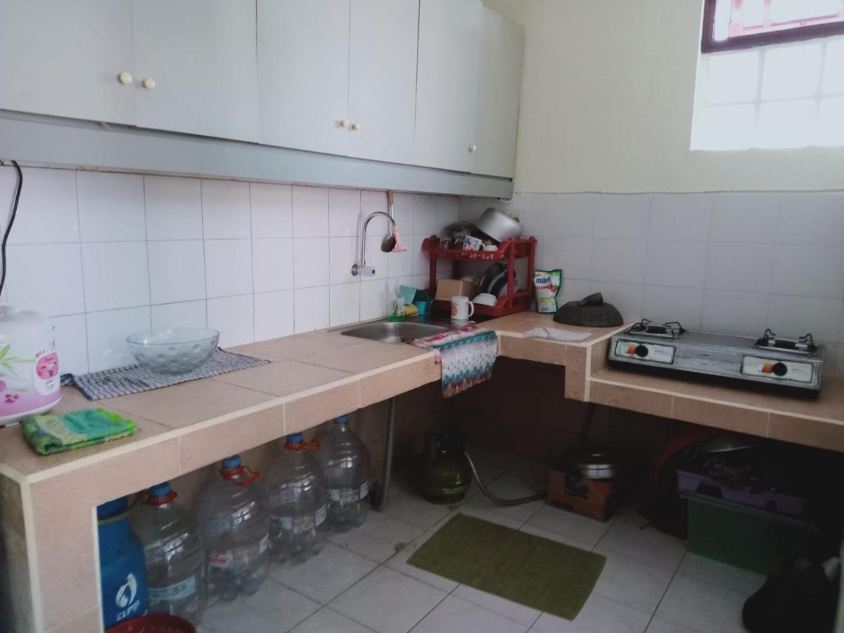 Villa Musti Green Apple Cipanas Sindanglaya Eksteriør billede